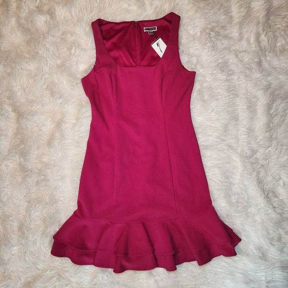 Chelsea28 Fuschia Pink Ruffle Hem Mini Dress - Picture 4 of 9